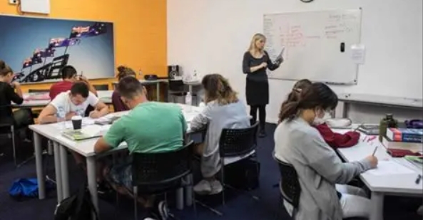 Escuela de inglés en Adelaide, Australia