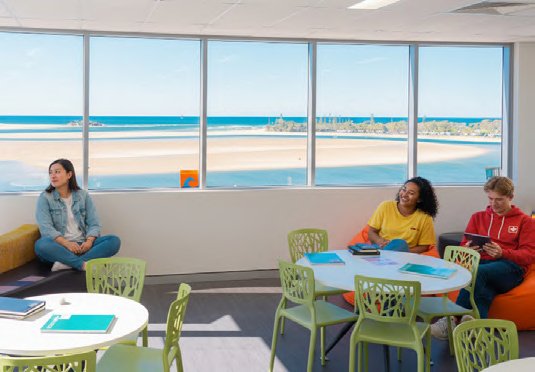 Aula con vista a la playa