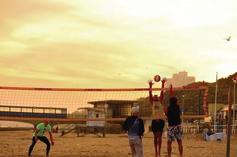 Vóley playa después de clase
